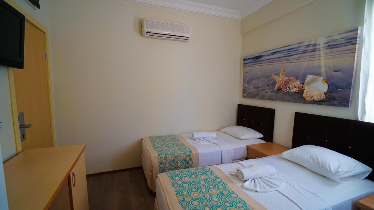 Smile Hotel 3* Side